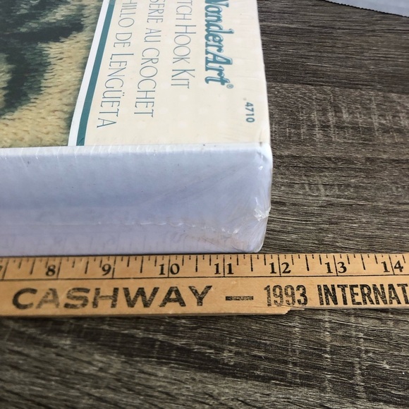 WonderArt Latch Hook Kit - Palm Tree Design - Picture 8 of 8